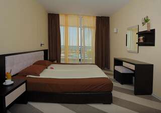 Отель Hotel Heaven - Ultra All Inclusive by Asteri Hotels Солнечный Берег Апартаменты с 1 спальней и видом на море-11